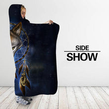 Load image into Gallery viewer, Wolf hooded blanket